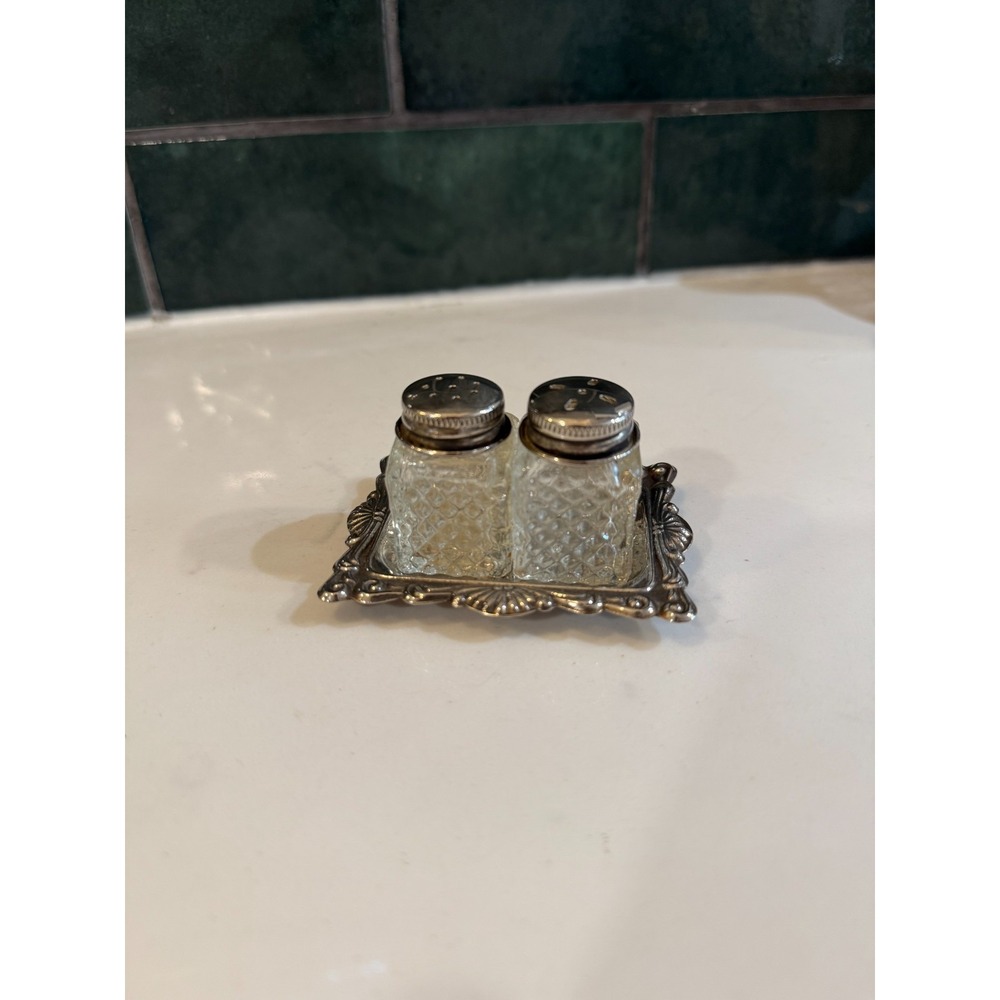 Vintage Mini Glass & Silver Plated Salt &‎ Pepper Shaker Set With Tray Square